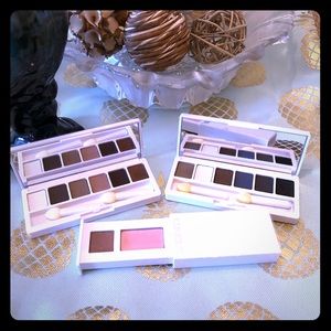 3 BN Clinique Eyeshadow pallettes